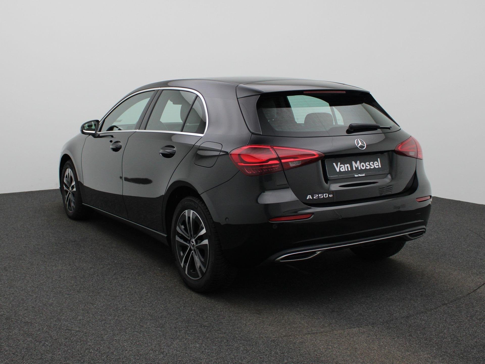 Mercedes-Benz A-Klasse A 250 e, Auto's, Stof, Gebruikt, 4 cilinders, 16 kWh