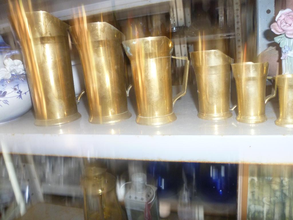 SET KOPEREN MAAT BEKERS, Ophalen