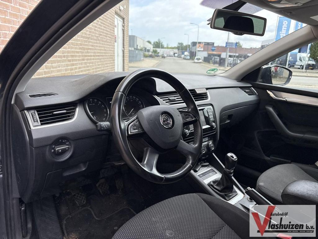 Skoda Octavia Combi 1.6 TDI Greenline Businessline | Climate, Auto's, Skoda, Zwart, 85 g/km, Bedrijf, Zilver of Grijs