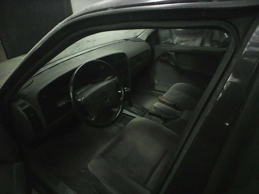Opel Omega A, foto 3