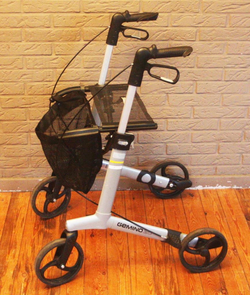 Gemino 20 Rollator / Lichtgewicht / Opvouwbaar / Als Nieuw, Diversen, Ophalen, Opvouwbaar, Zo goed als nieuw