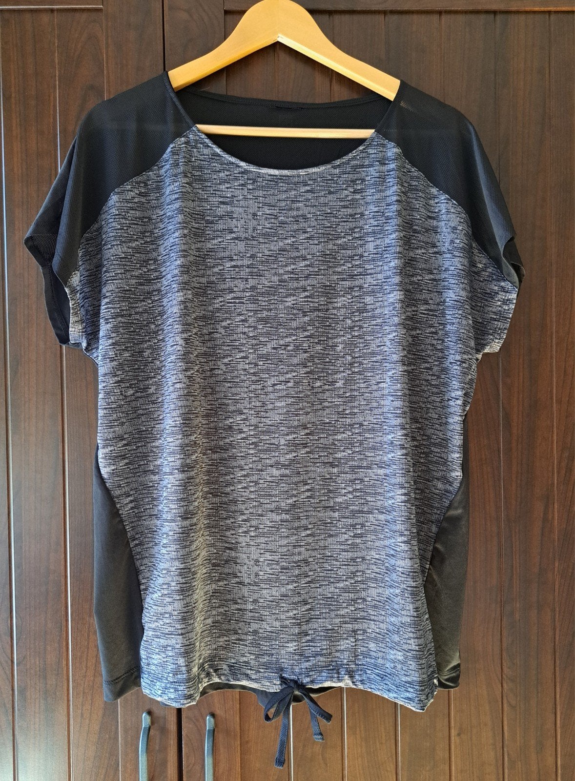Sport shirt van Decathlon maat XL, Kleding | Dames, Sportkleding, Verzenden, Grijs, Maat 46/48 (XL) of groter, Domyos