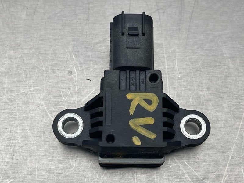 CAPTEUR AIRBAG Isuzu D-Max (TFR / TFS) (01-2012/12-2022), Utilisé, Autres marques automobiles