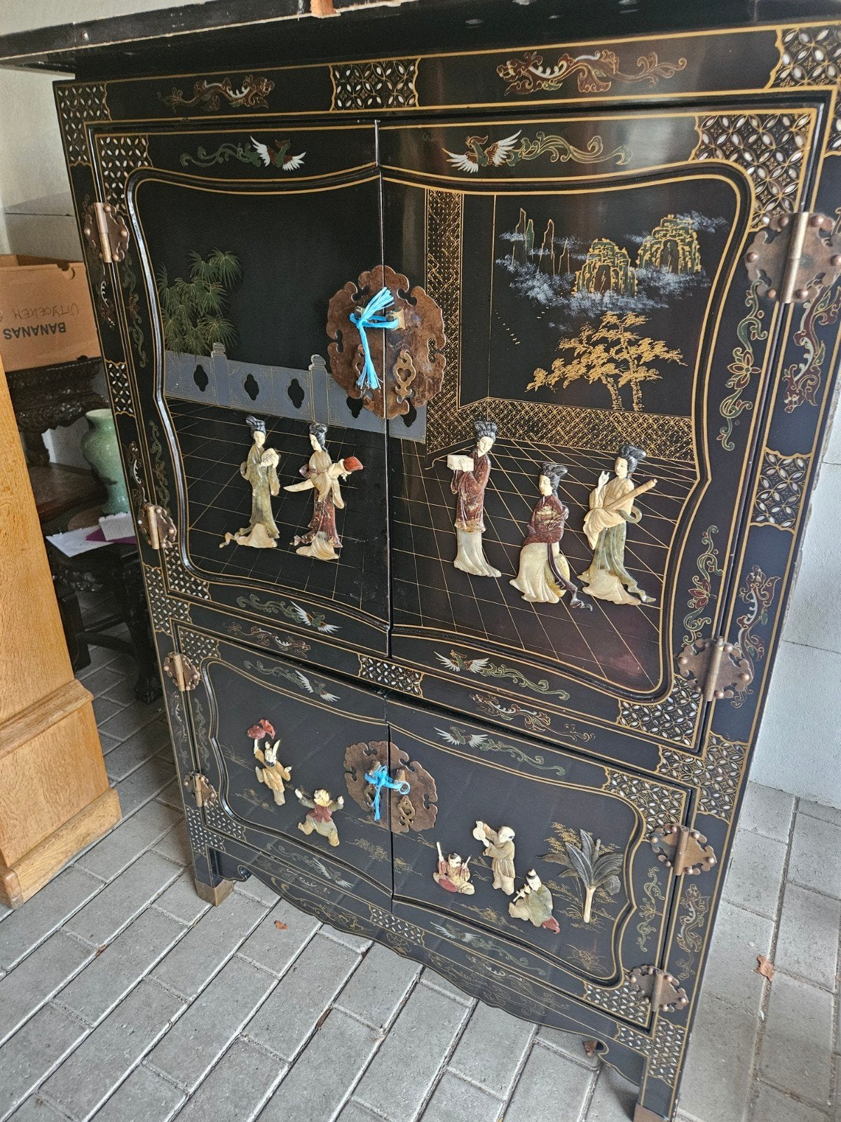 chinese kast, Ophalen