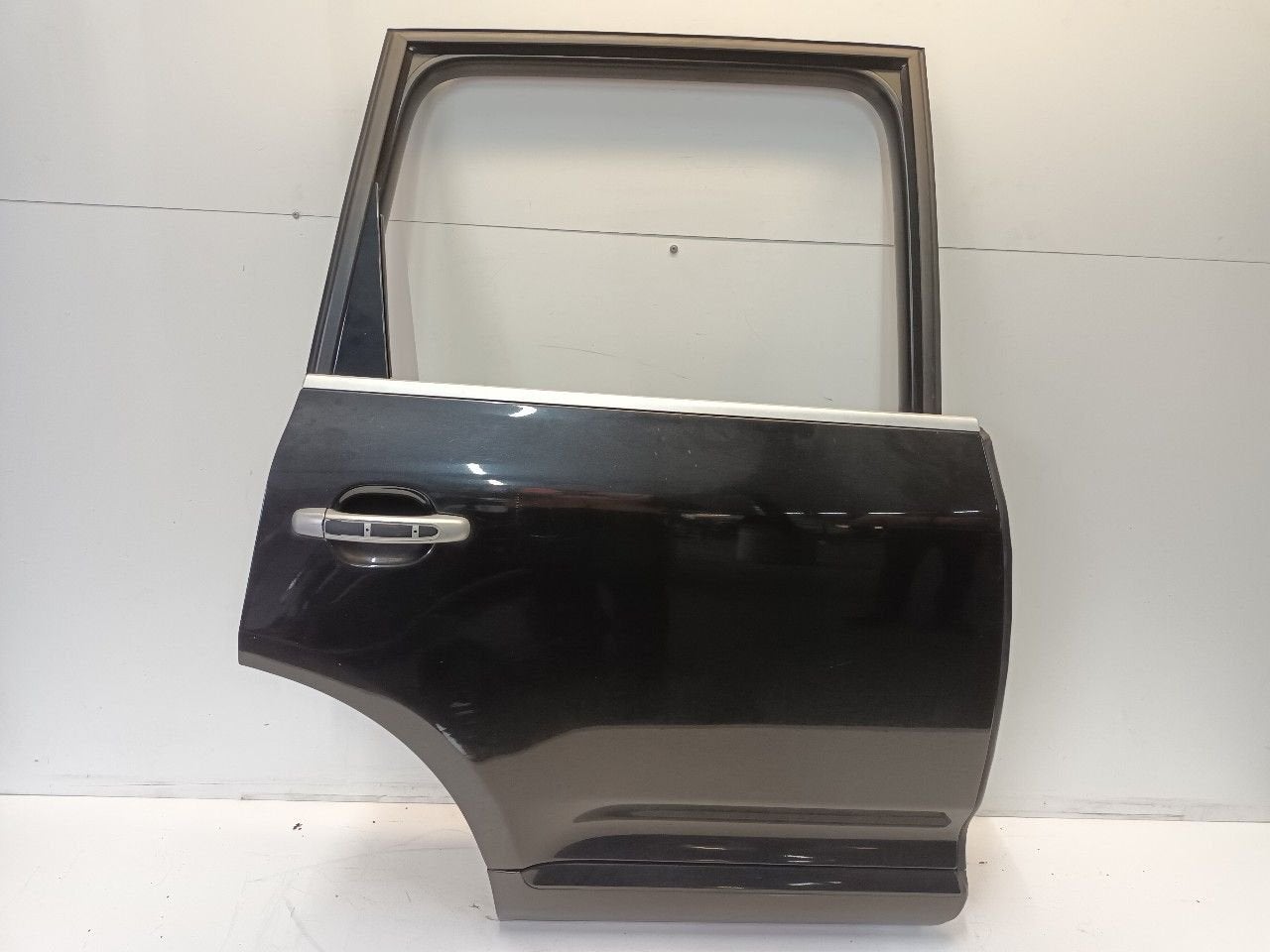 Portier rechts achter Porsche Cayenne, Auto-onderdelen, Onderdelen@venauto.nl, Van der Ven Autorecycling B.V., Gebruikt, Ettenseweg 76, 4706 PB Roosendaal, The Netherlands