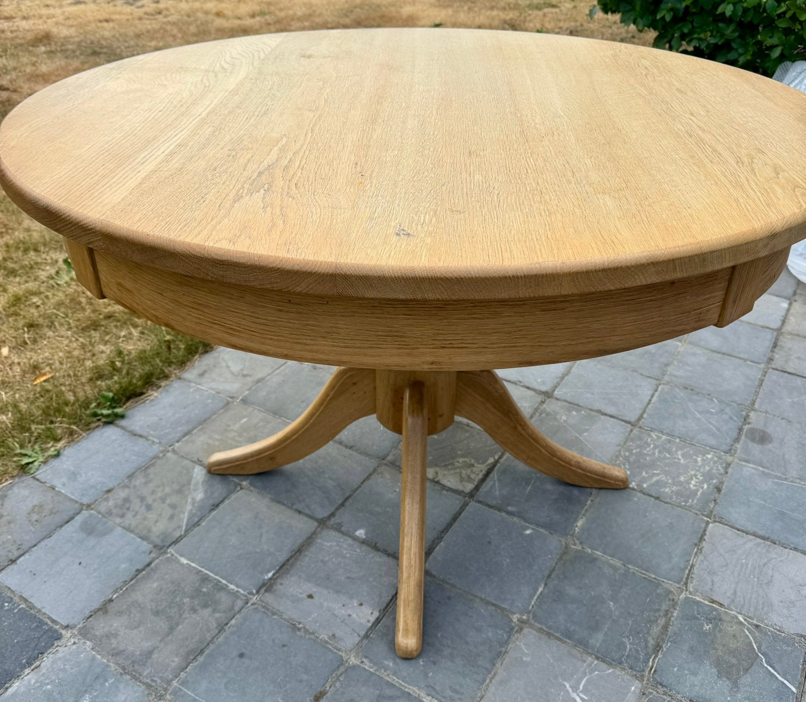 Handgemaakte massieve eiken eettafel + 4 stoelen, 100 à 150 cm, Cinq personnes ou plus, Rond, Comme neuf
