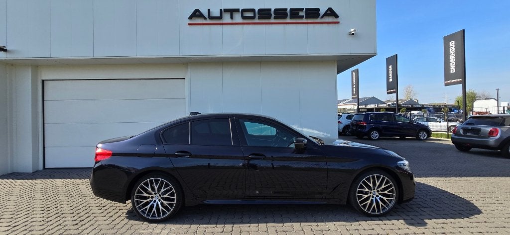 BMW 525dA M Performance *Bowers&Wilkins/Camera/Garantie, Autos, Cuir, Entreprise, Garantie prolongée, Entretenue par le concessionnaire