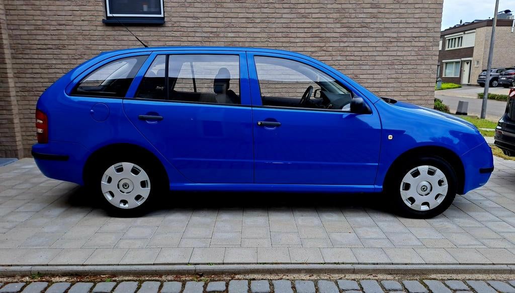Skoda fabia stationwagen 1.2 HTP, Auto's, Voorwielaandrijving, Blauw, 1198 cc, 5 deurs