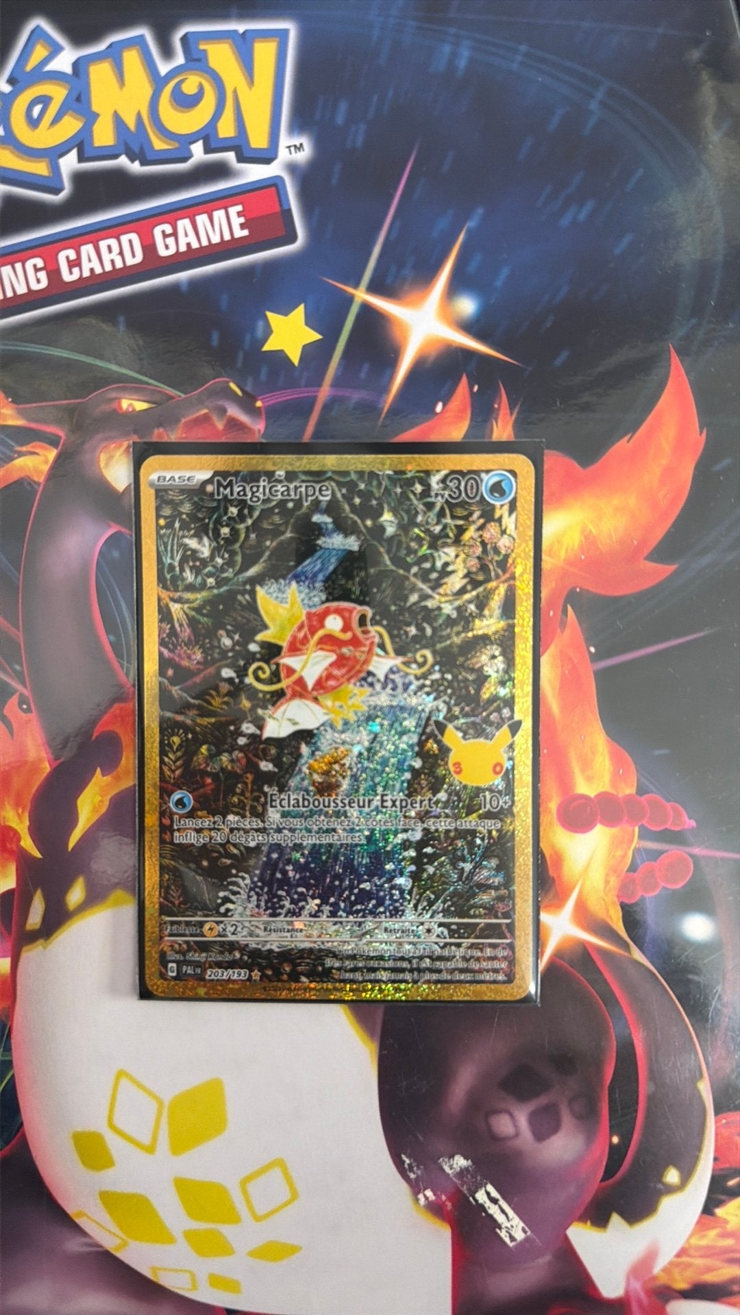 Carte pokemon magicarpe 30 ans, Hobby en Vrije tijd, Ophalen, Nieuw, Booster