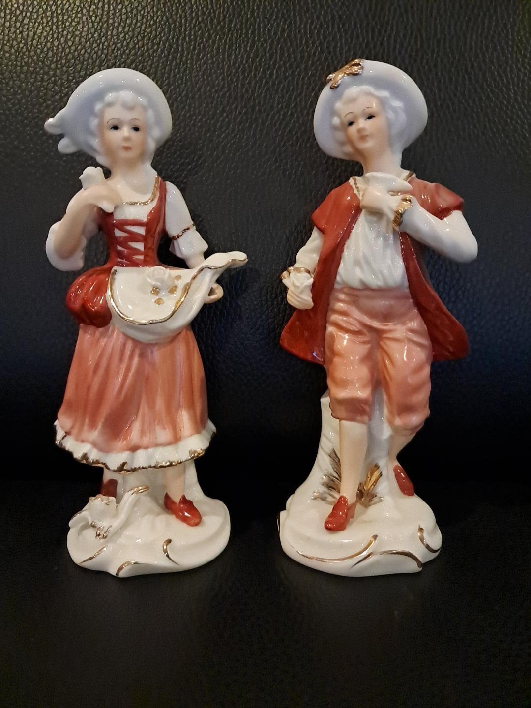 Prachtige vintage porseleinen beeldjes – dame & heer, Ophalen