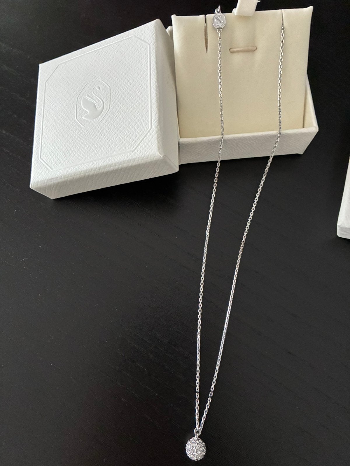 Swarovski sieradenset, Handtassen en Accessoires, Ophalen of Verzenden, Zo goed als nieuw, Zilver, Zilver
