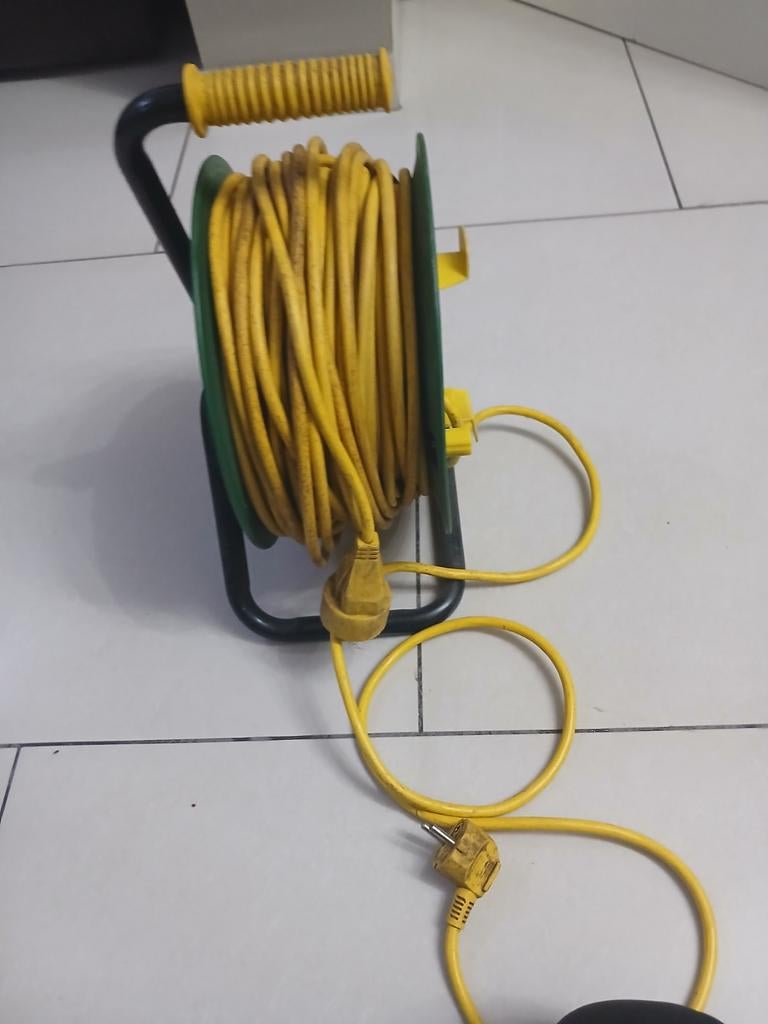 Enrouleur ,cable electrique de 50 métres, Enlèvement