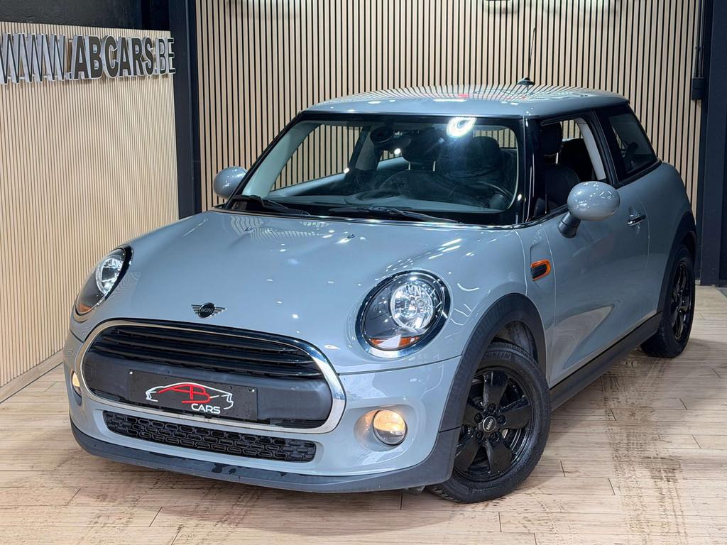 MINI One 1.5i * GARANTIE 12 MOIS * 1ER PROPRIETAIRE * GPS *, Auto's, Mini, 75 kW, Stof, Gebruikt, Euro 6