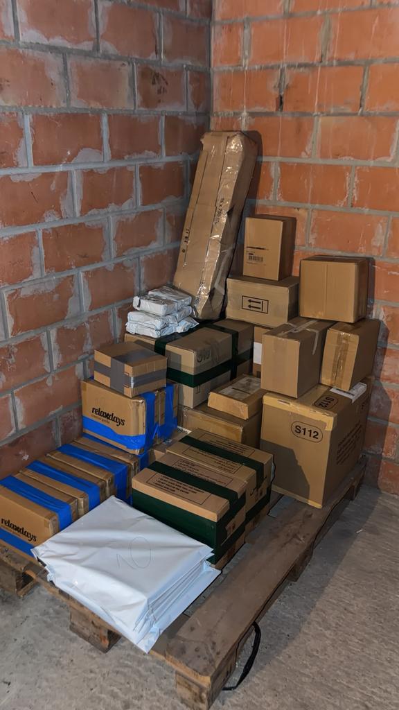 RETOURGOEDEREN VERKOOP, Ophalen, Zo goed als nieuw