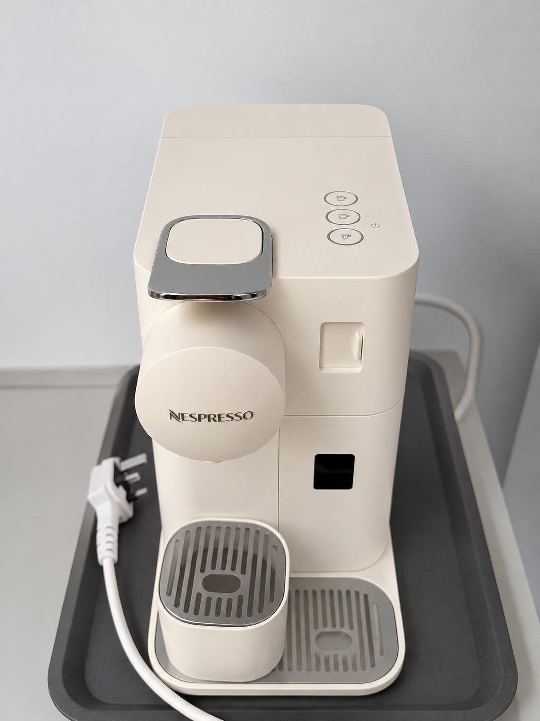 Nespresso Lattissima One koffiemachine te koop ️, Ophalen, Zo goed als nieuw, Nespresso, Nespresso