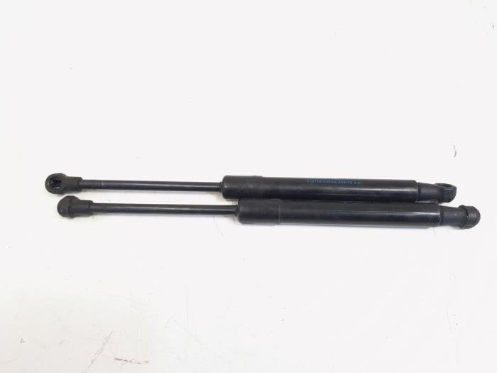 Amortisseur kit capot moteur d'un Audi A1, Autos : Pièces & Accessoires, -, 3 mois de garantie, Audi, Utilisé