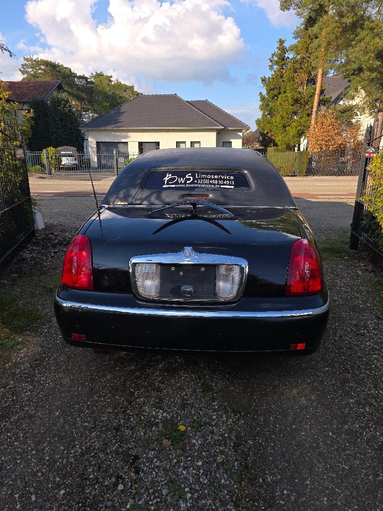 Lincoln Down Car 4600cc Limousine 9zit, Auto's, Automaat, 4006 cc, Achterwielaandrijving, Town Car