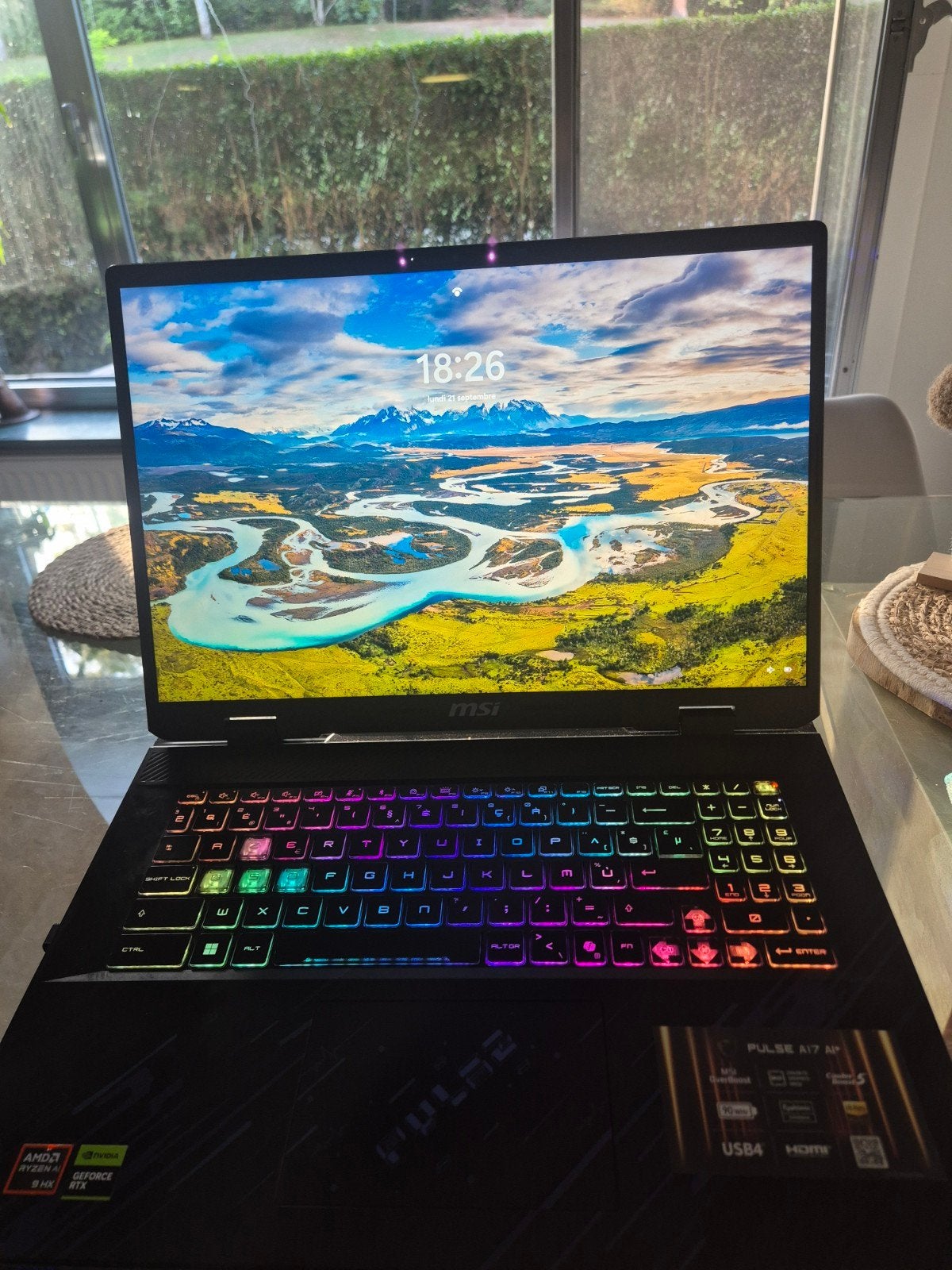 pc portable GAMING msi  5060 RTX, AMD Rysen AI 9, MSI, 32 GB, 17 pouces ou plus