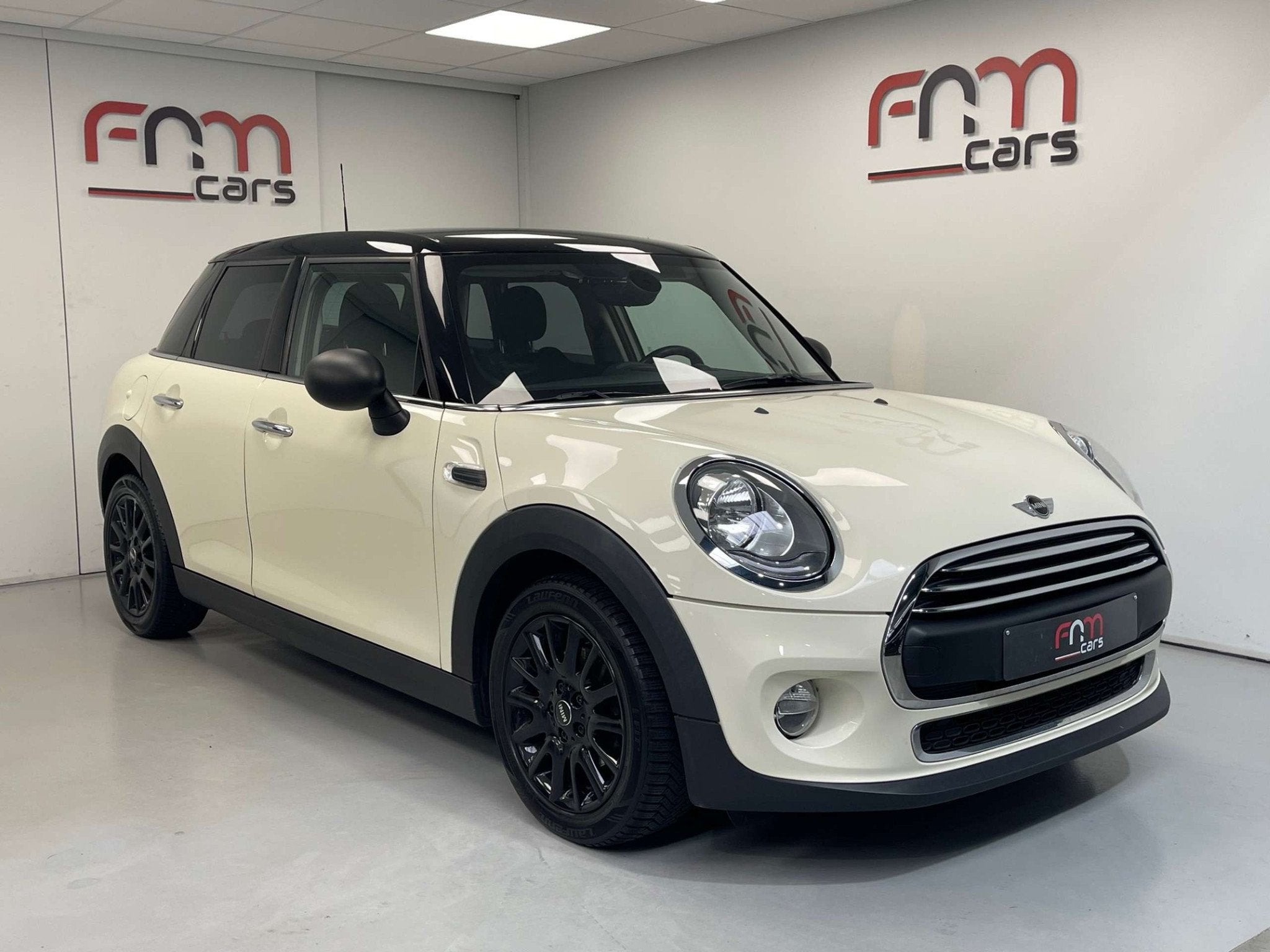 MINI One D 1.5 D One bwj2015 euro6b Cruise Pdc Garantie, Entreprise, 5 portes, Anti démarrage, 95 ch