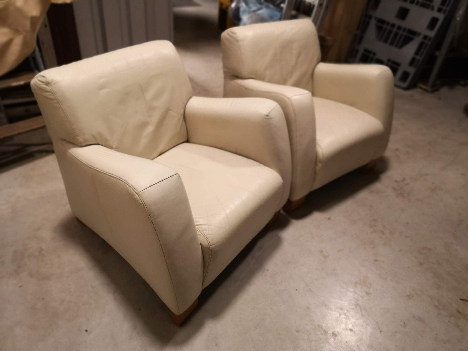 2 fauteuils LONGLIVE, Enlèvement, Cuir