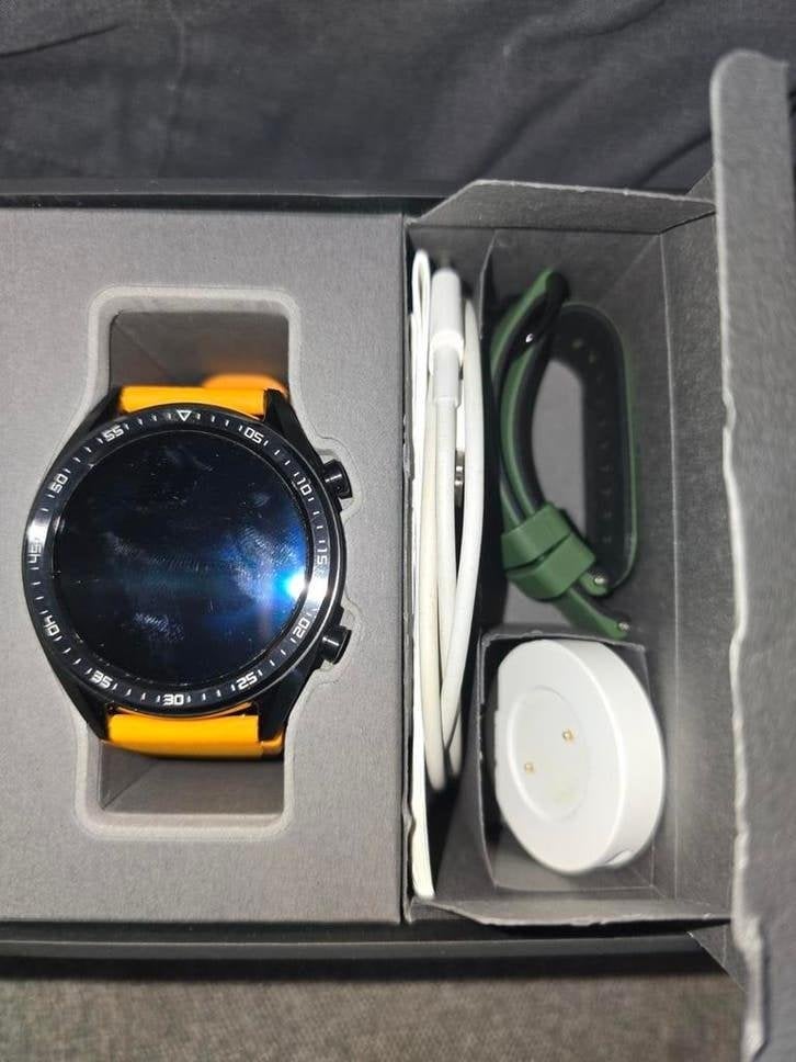 Huawei watch GT, Handtassen en Accessoires, Smartwatches, Gebruikt, Oranje, Ophalen of Verzenden, Waterdicht