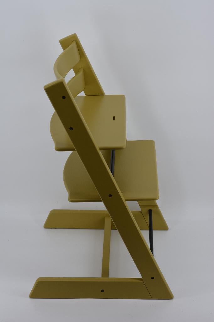 Stokke Tripp Trapp Oaker Yellow — Modèle remis à neuf, Envoi, Comme neuf, Chaise évolutive, Ceinture(s)