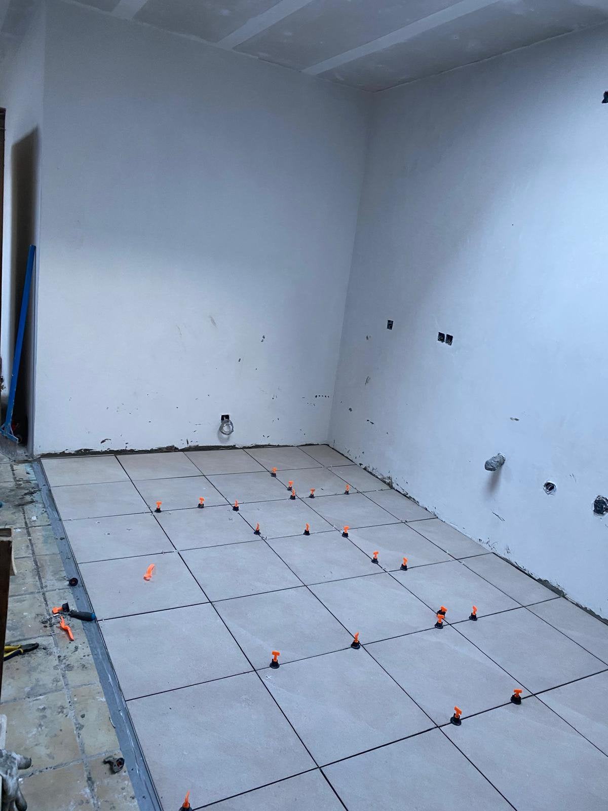 Rénovation des maisons, Offres d'emploi
