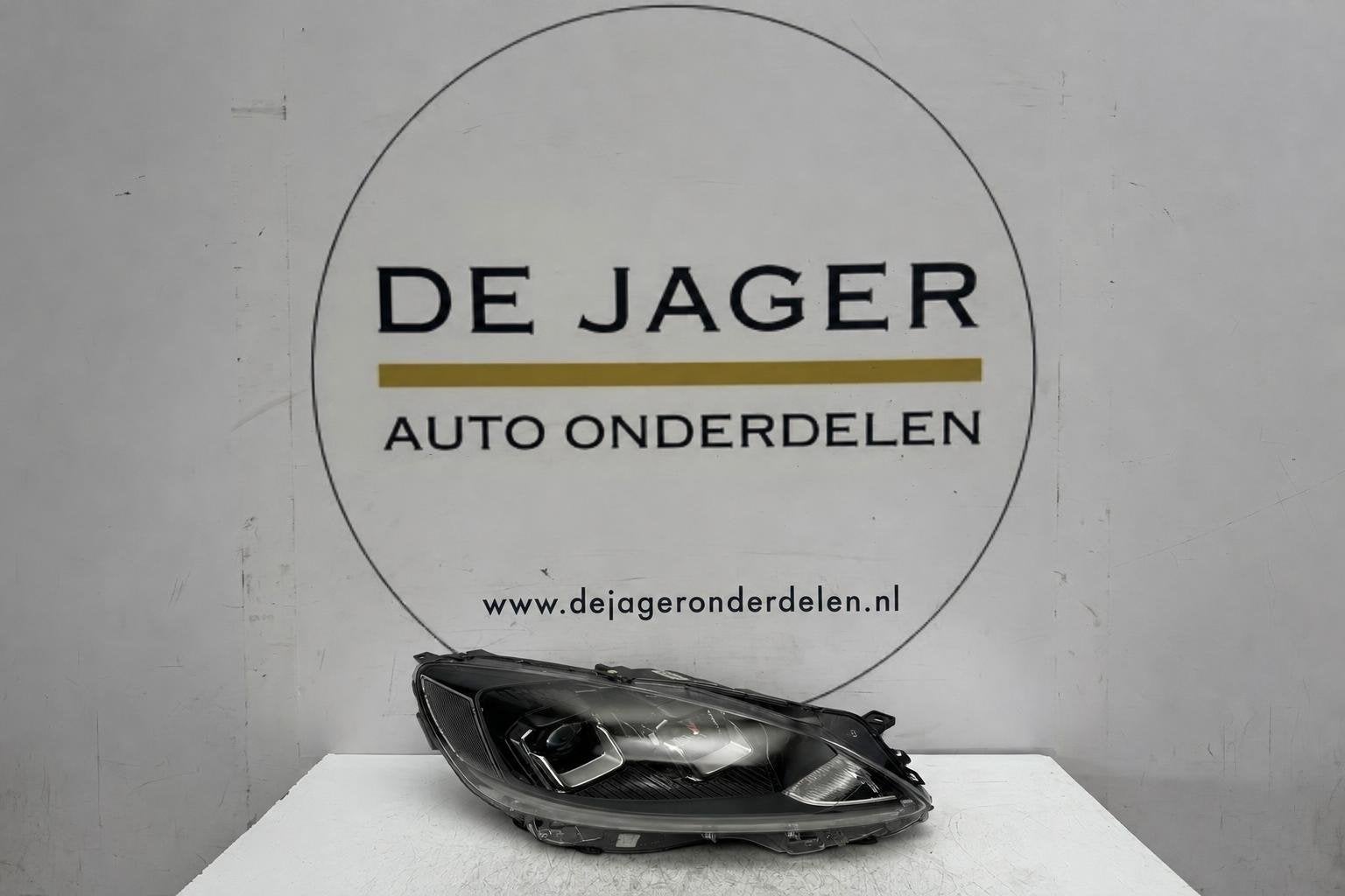 Ford Kuga C482 LED koplamp rechts LV4B13W029AK, Gebruikt, Info@ford.com, Ford, Ford Motor Company