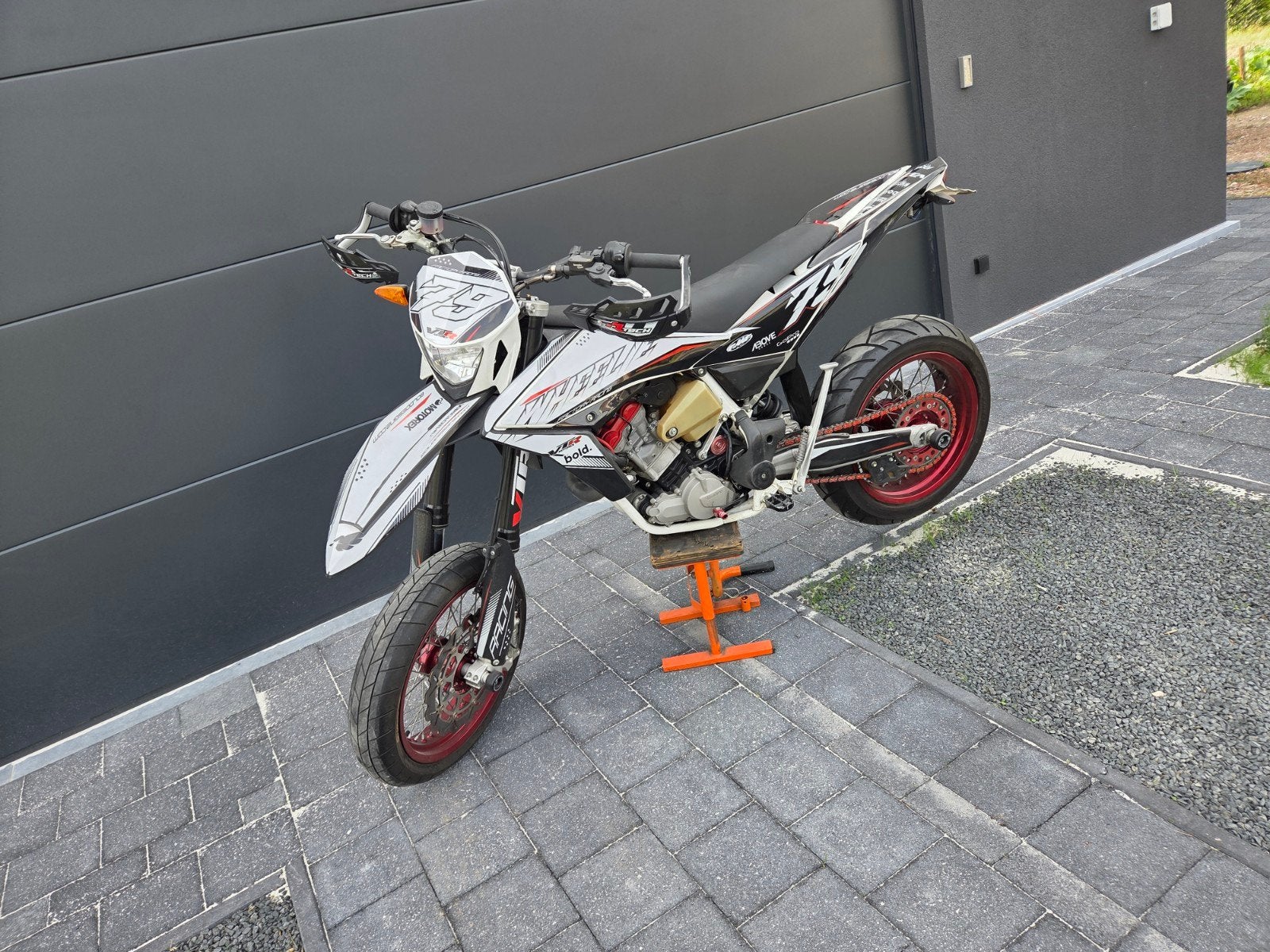 husqvarna 511smr, Occasion, Échappement sport, Particulier, Permis Moto A2 minimum