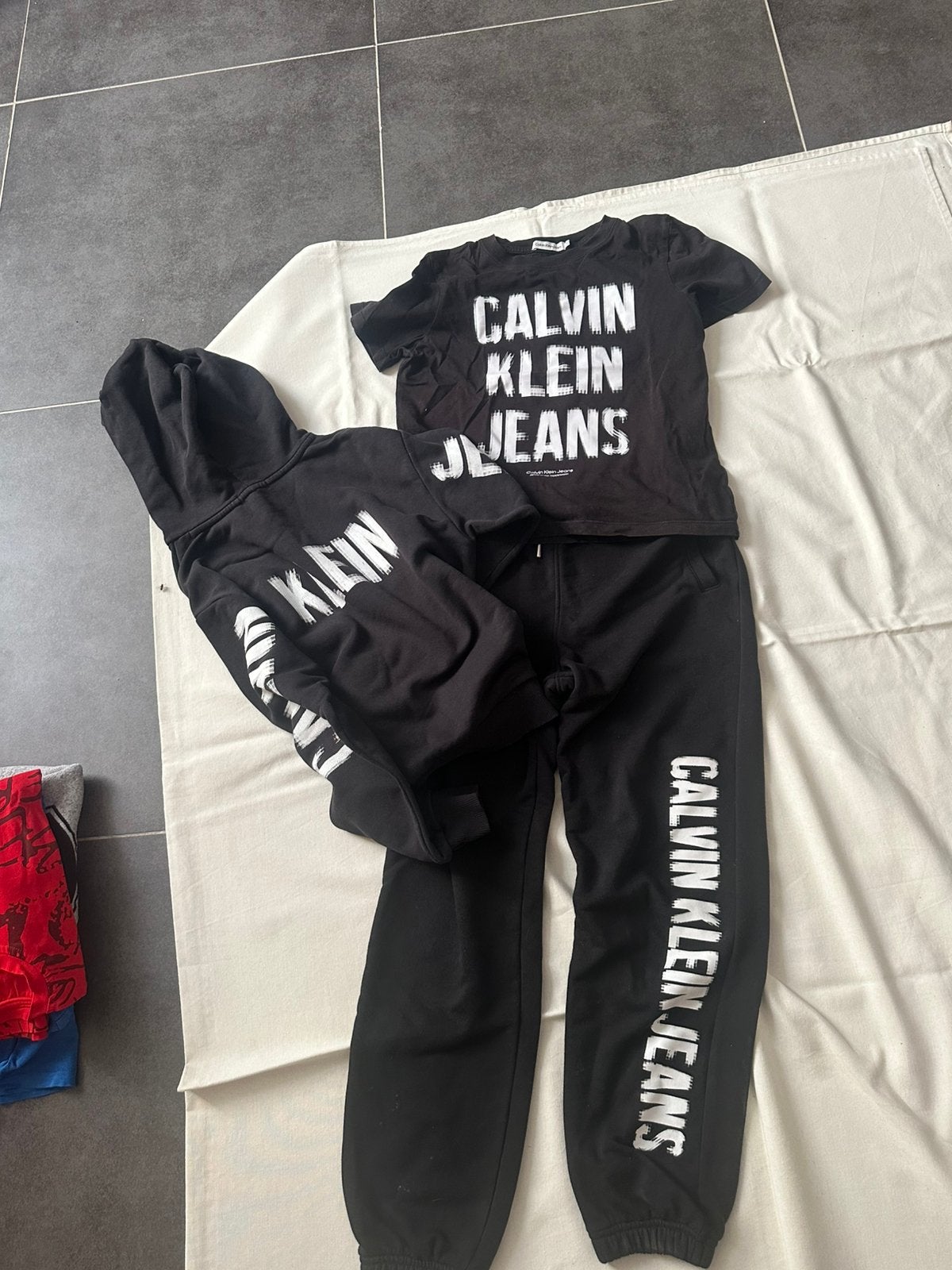 Calvin Klein Jeans set maat 140/152 – €60, Kinderen en Baby's, Kinderkleding | Maat 152, Ophalen, Zo goed als nieuw