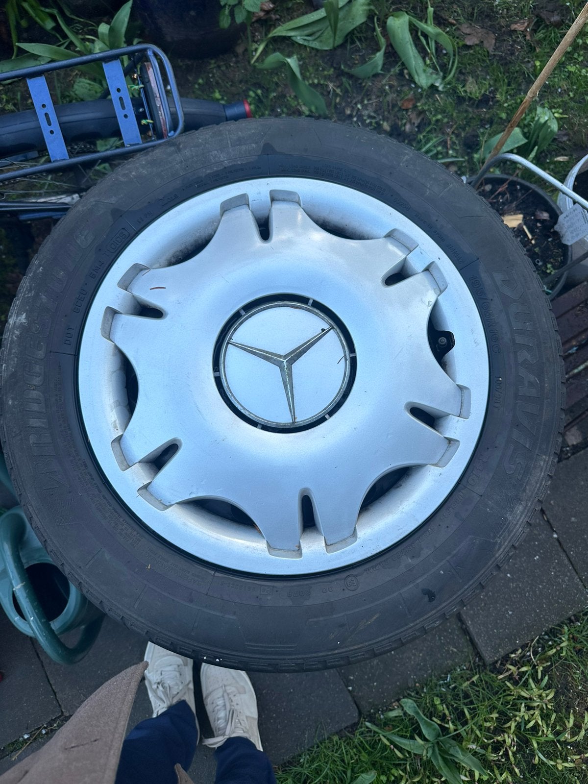 4x Mercedes velgen met banden 195/65R16C – nette staat, Enlèvement, Comme neuf
