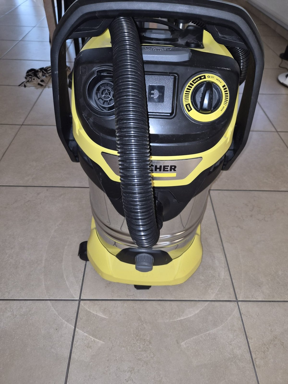 Aspirateur eau et poussières Kärcher, Enlèvement, Comme neuf