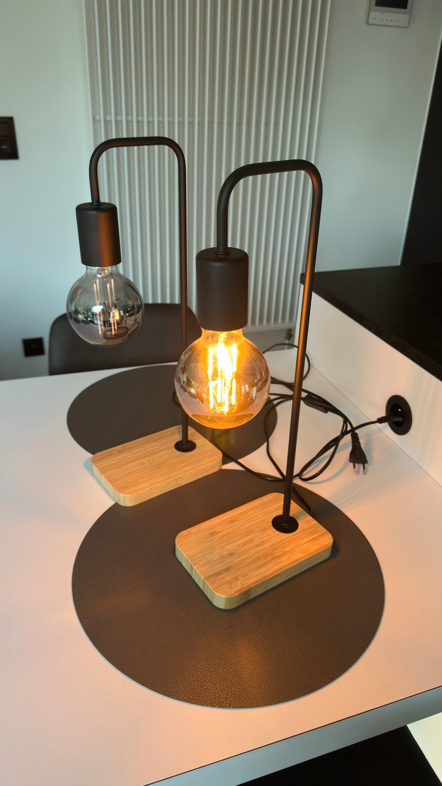 Lampe de table/veilleuse noire, Enlèvement, Comme neuf, Lampe de chevet
