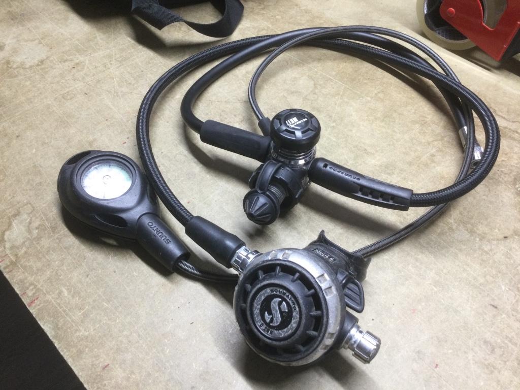 Scubapro MK17/G260 + Suunto Mano + Infl. hose, Watersport en Boten, Ophalen of Verzenden, Gebruikt, Overige typen