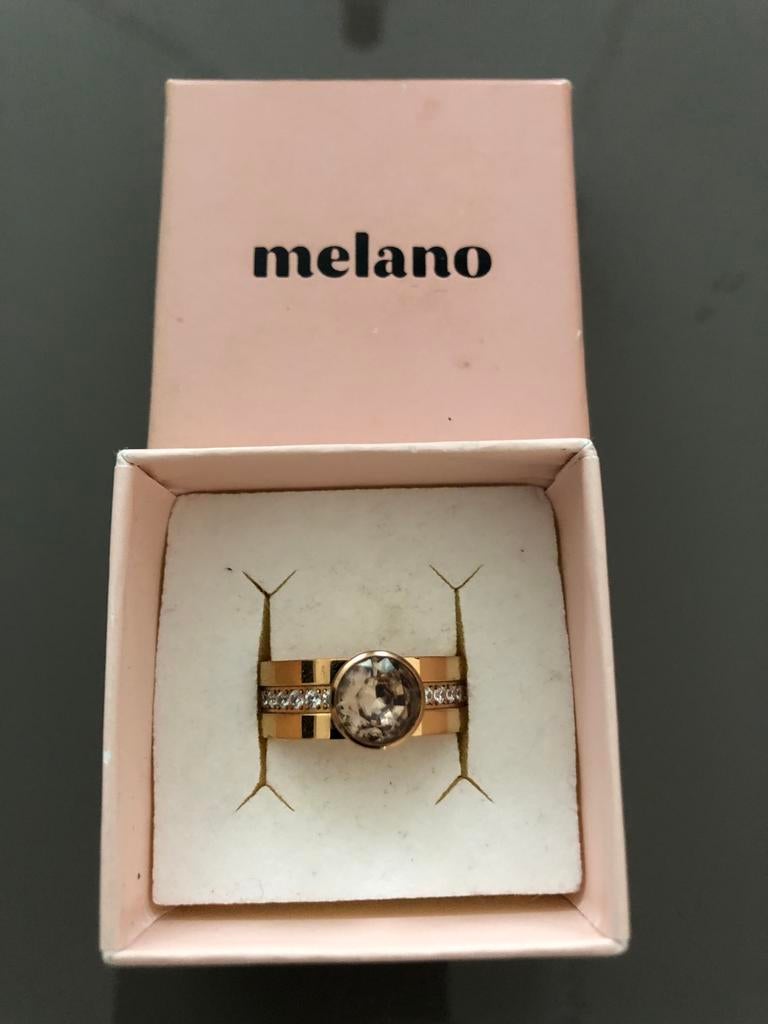 Melano ring 18,5, Handtassen en Accessoires, Ophalen, Zo goed als nieuw