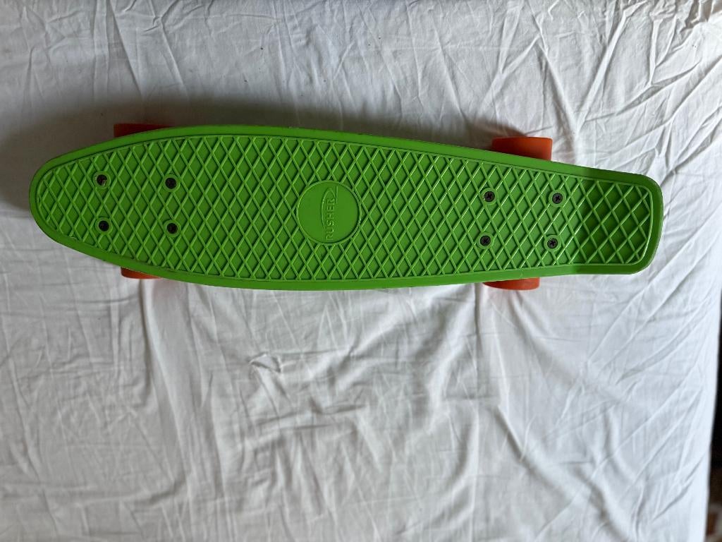 skateboard mini-cruiser Rusher., Envoi, Skateboard