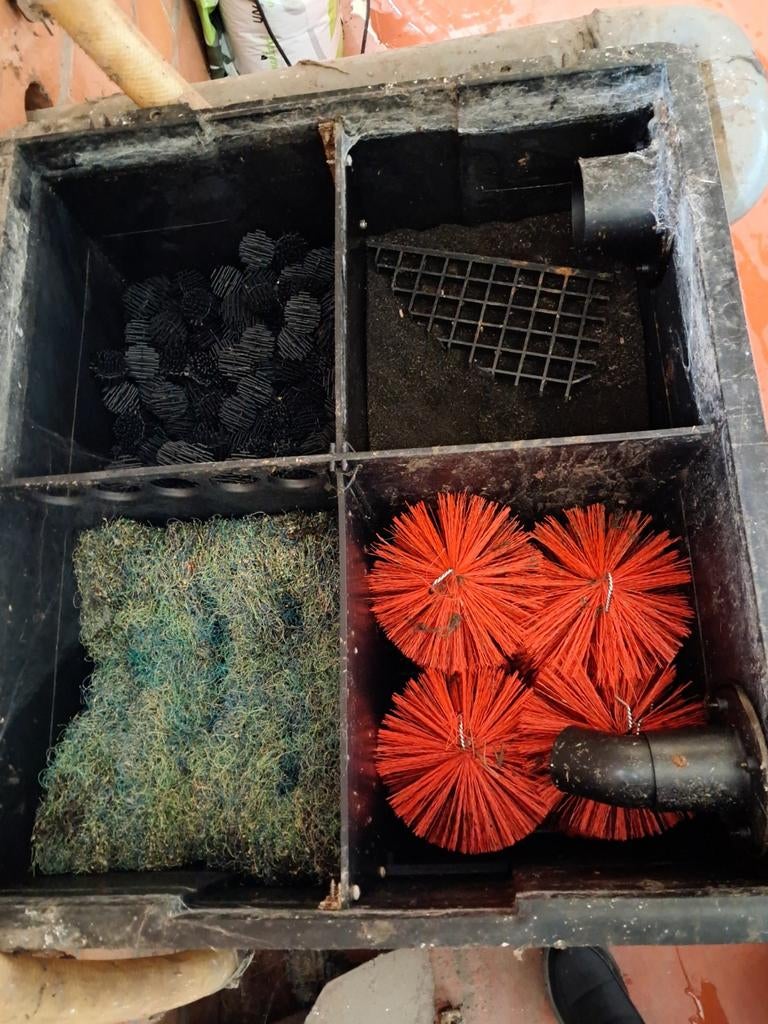 Vijvermateriaal filterbak en uv lamp, Ophalen, Fontein