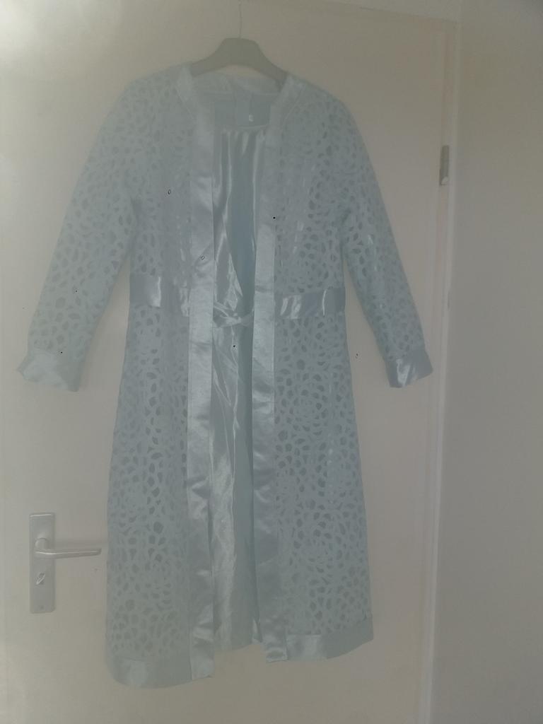 2 delige feestelijke jurk, Kleding | Dames, Ophalen of Verzenden, Nieuw, Maat 38/40 (M), Blauw