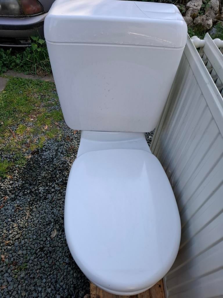 Toilette villeroy et boch, Enlèvement, Utilisé