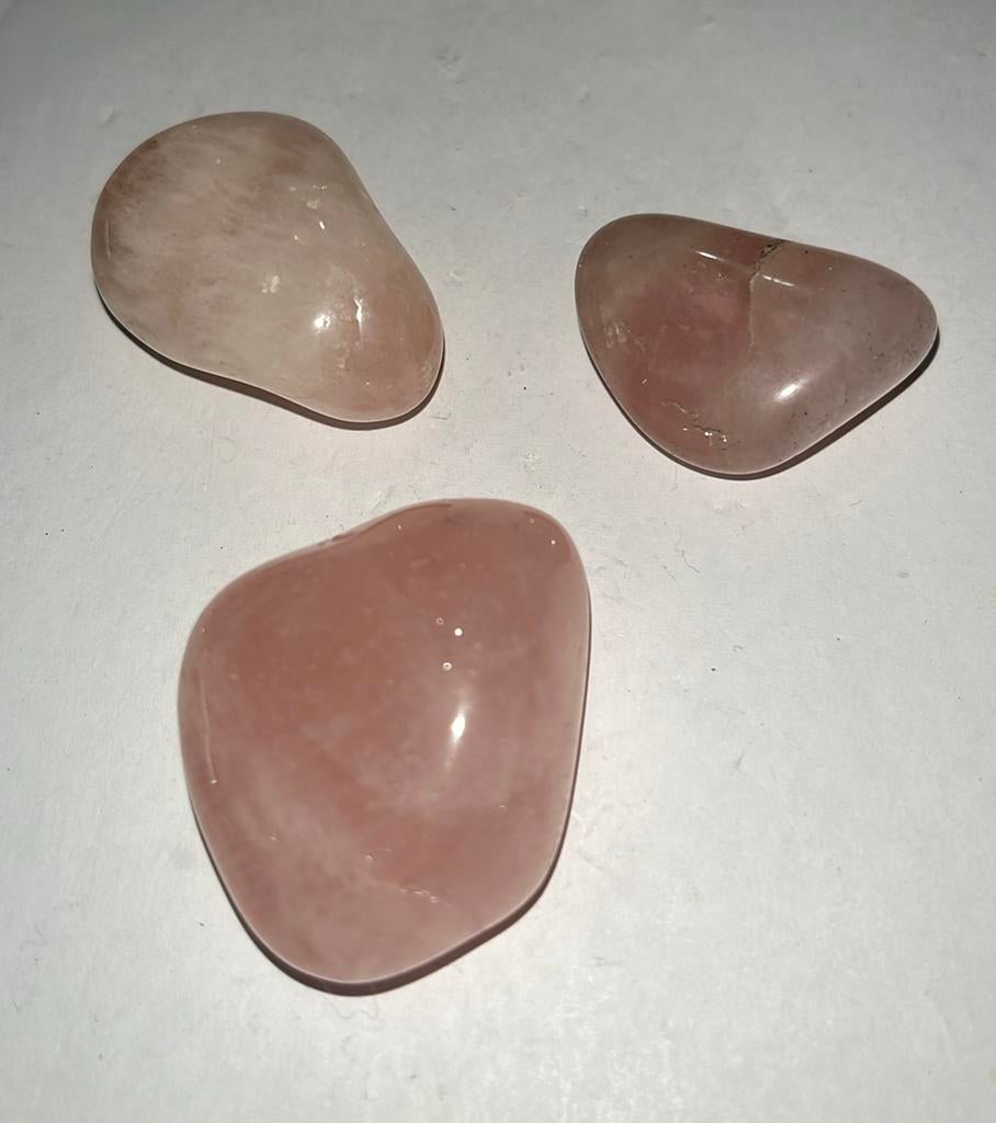 3 x Rozenkwarts steen - 65gram totaal - tss 30mm en 38mm lan, Ophalen of Verzenden, Nieuw