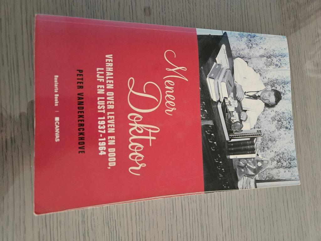 Meneer doktoor, Boeken, Ophalen of Verzenden, Zo goed als nieuw, Peter Vandekerckhove