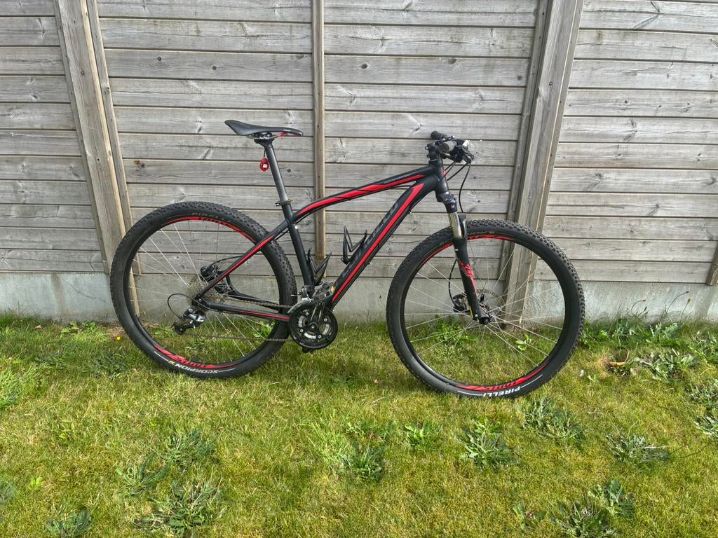 Specialized Rockhopper 29, Fietsen en Brommers, Ophalen, Zo goed als nieuw
