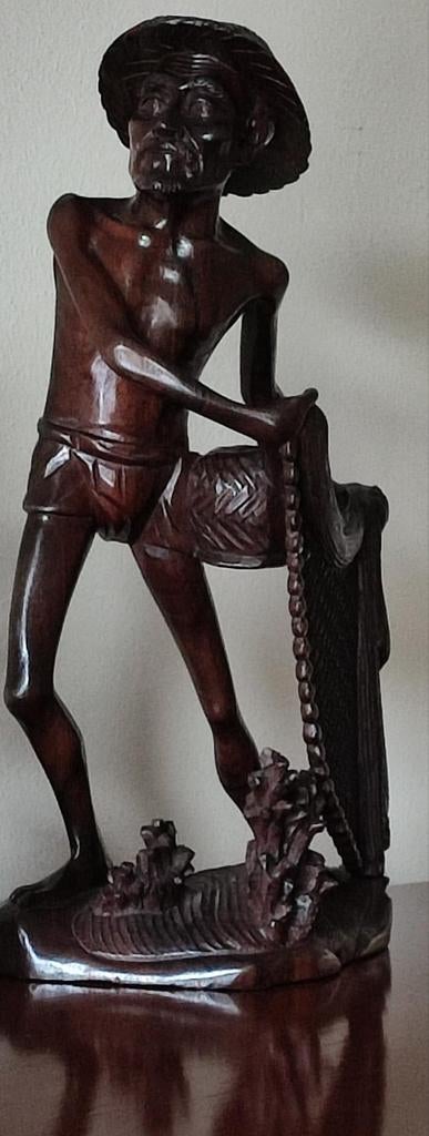 Statuette pêcheur en bois 32x16cm, Antiquités & Art, Art | Sculptures & Bois, Enlèvement ou Envoi