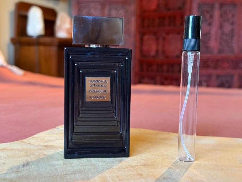 Lalique - Hommage à l'Homme Voyageur sample/decant, Bijoux, Sacs & Beauté, Beauté | Parfums, Comme neuf, Enlèvement ou Envoi