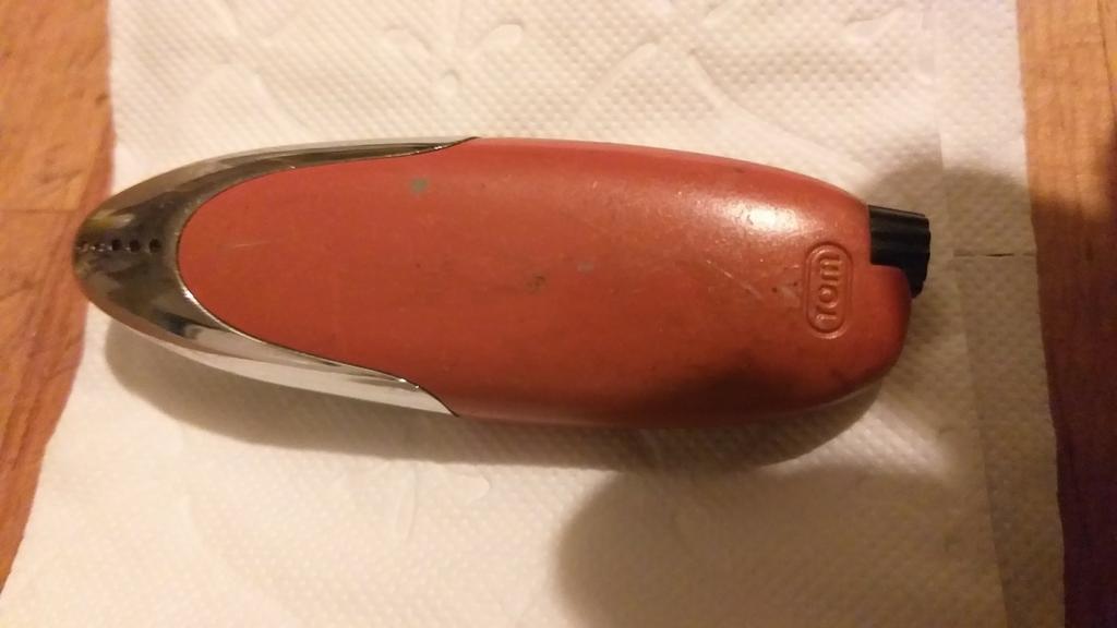 briquet jet vintage laqué orange, Enlèvement