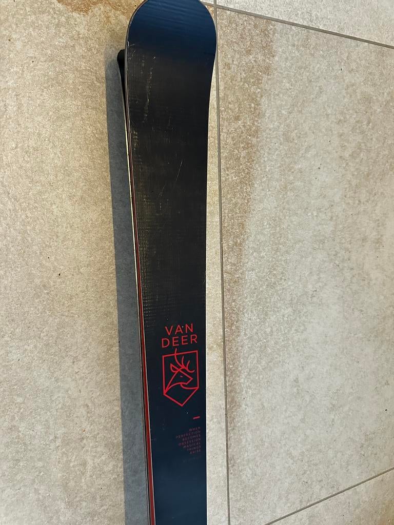 Van Deer GS-JR PRO 18 -164 cm, Handmade,Marcel Hirscher, Sport en Fitness, Snowboarden, Zo goed als nieuw, Bindingen, Ophalen