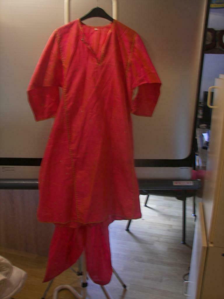 Ensemble blouse et pantalon, Ophalen of Verzenden, Zo goed als nieuw, Maat 38/40 (M), Roze