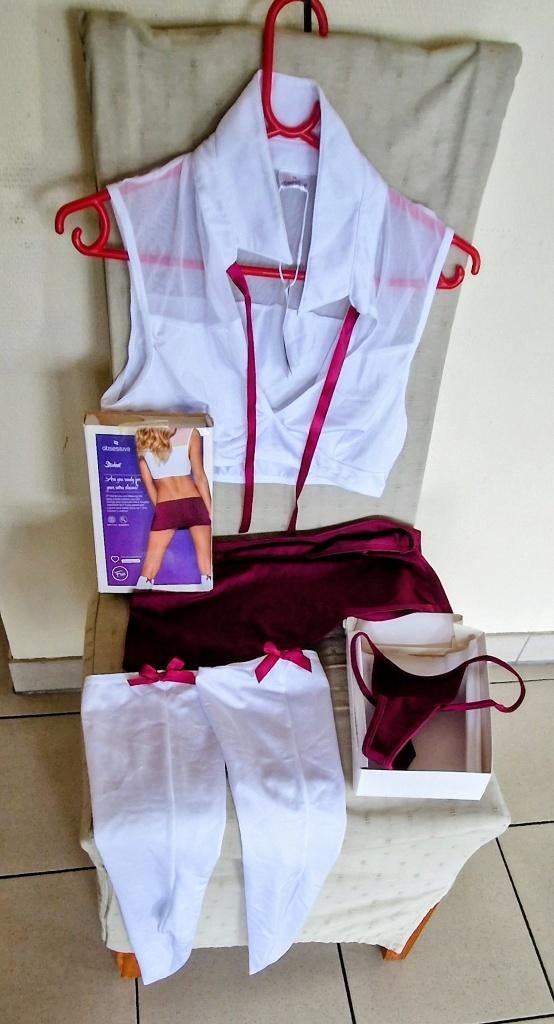Lingerie" NEUF" !👍"The naughty sexy Student"❤️👍t: S/M👍, Enlèvement ou Envoi, Ensemble