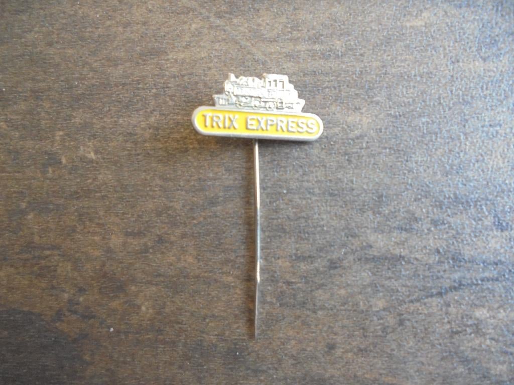 Vintage Pin Trix Express Modeltreinen (zie foto's), Collections, Enlèvement ou Envoi, Utilisé, Transport, Insigne ou Pin's