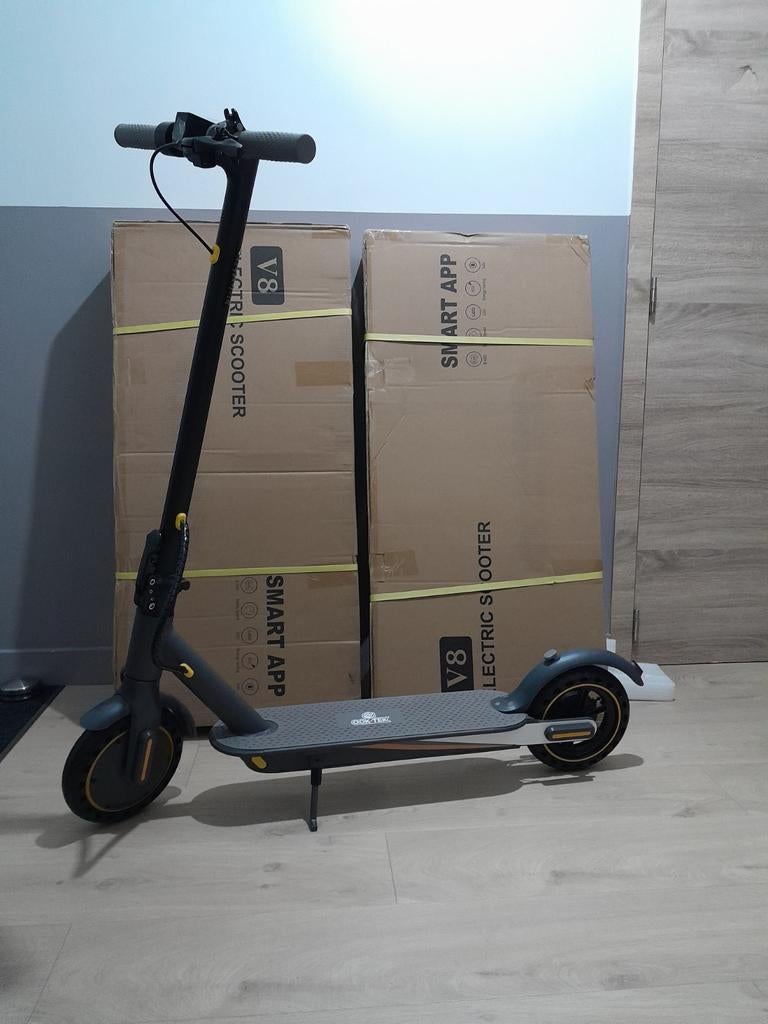 Elektrische step Nieuw in doos | 2 jaar Garantie en Factuur, Fietsen en Brommers, Ophalen of Verzenden, Nieuw, Elektrische step (E-scooter)